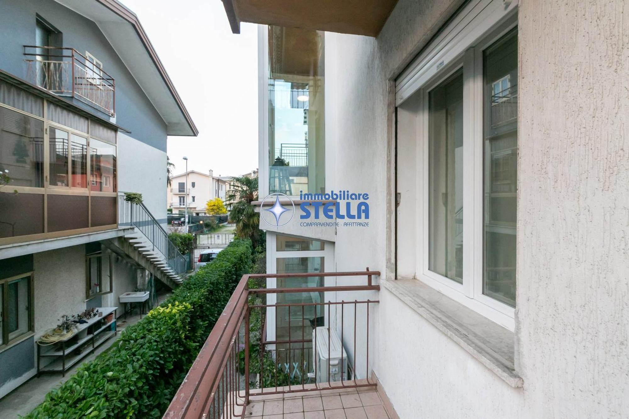 Condominio Secchiati Lido di Jesolo Exteriör bild